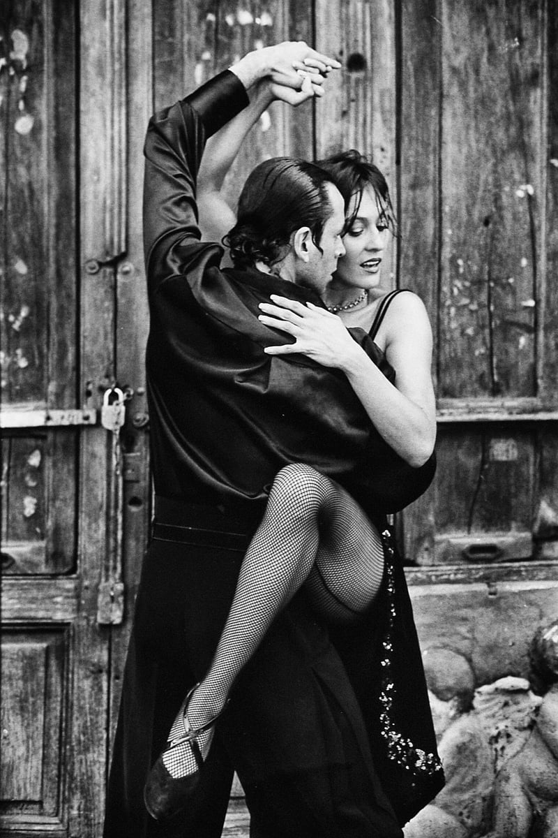 Expressive Movement Art and Salsa Dance